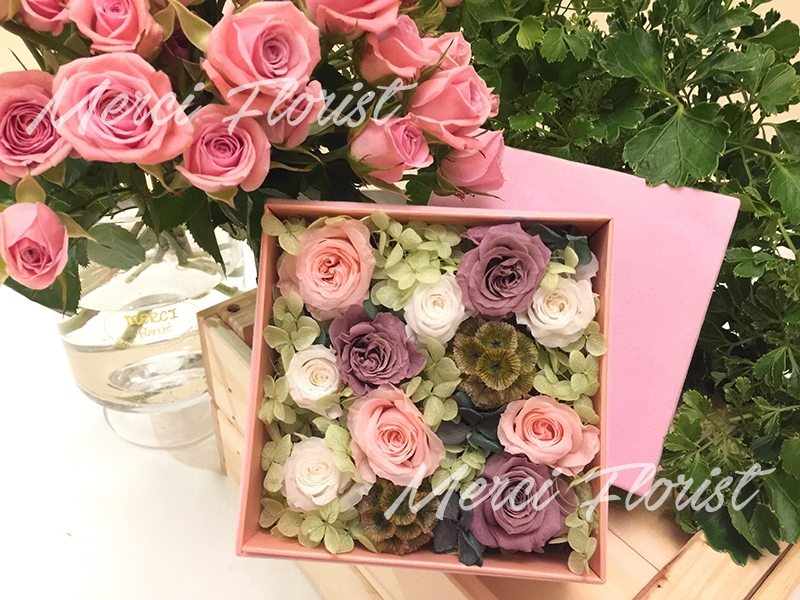 **PFB-PN** Preserved Flowers Box - Pink